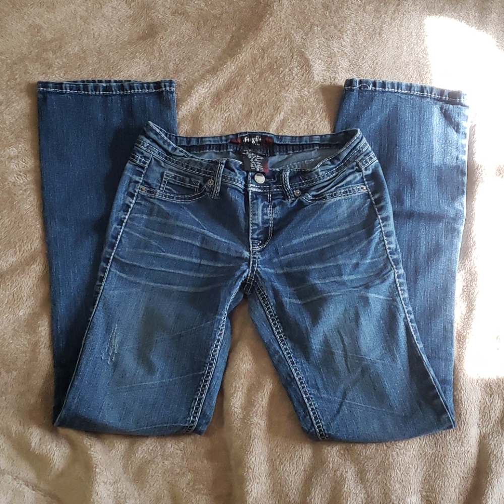 Fragile Jeans 15"x31"